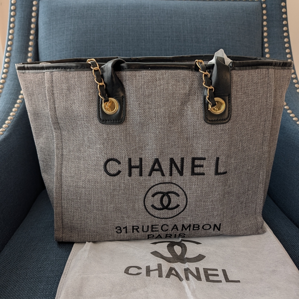GWP/VIP Chanel Gray and Black Tote Bag